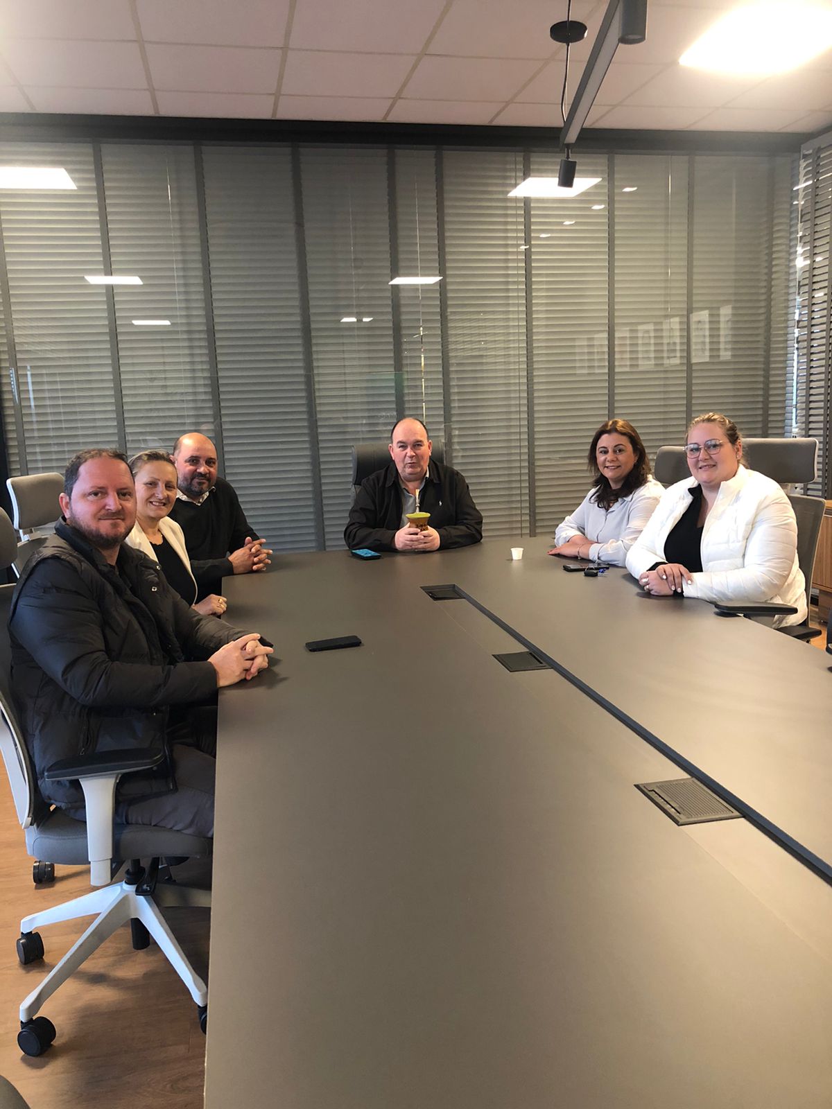<p>COMITIVA DE TIRADENTES DO SUL VISITA COTRICAMPO E FIRMA PARCERIA PARA A&Ccedil;&Otilde;ES DE SA&Uacute;DE</p>